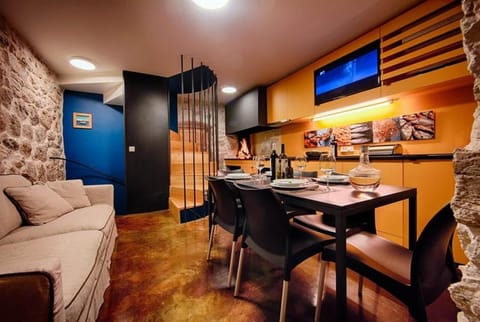 2BDR Villa Maris Apartment in Komiža