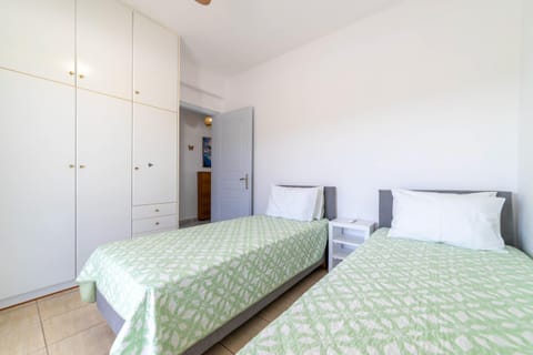 Pounda Breeze House in Paros, Greece