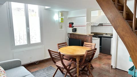 Property building, Living room
