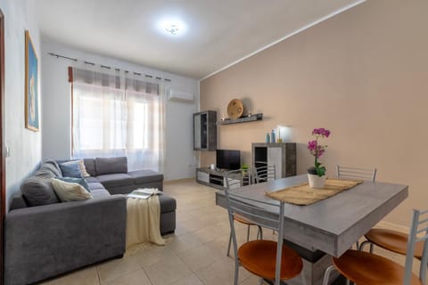 TV and multimedia, Lounge or bar