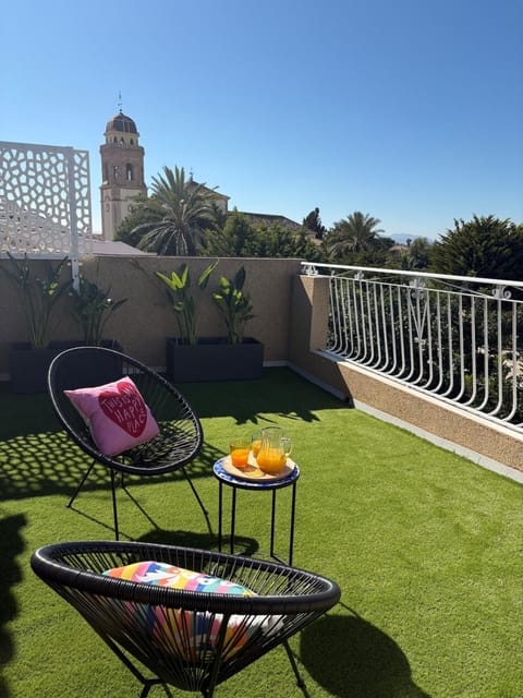 Patio, Garden, sunbed