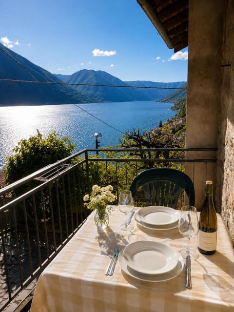 Balcony/Terrace, Lake view