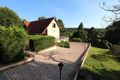 Property building, Garden, Garden view