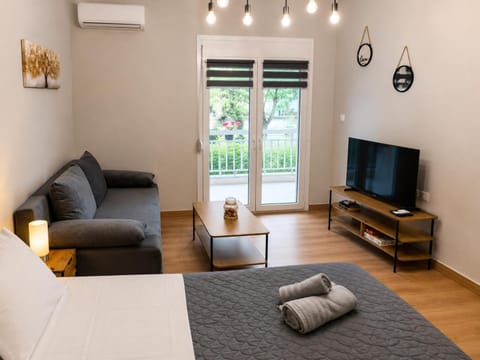 Living room, Bedroom