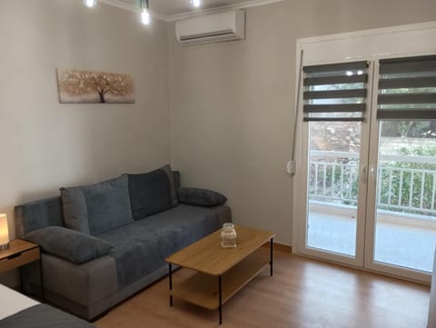 Living room, air conditioner