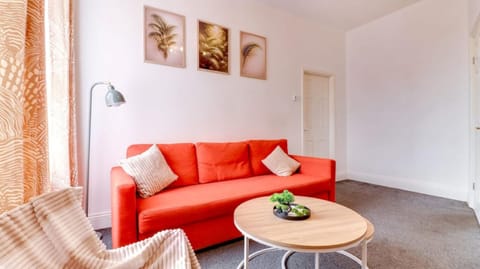 Communal lounge/ TV room, TV and multimedia, Living room, heating, internet