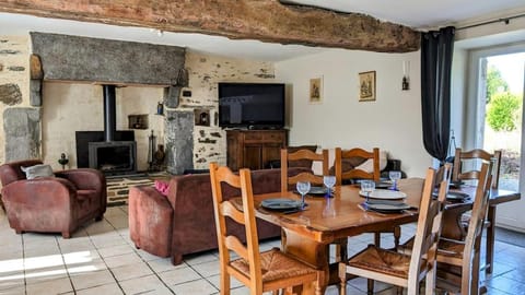 TV and multimedia, Dining area