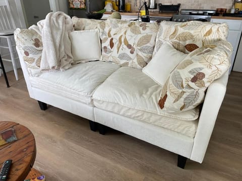 Private Cottage Near Flagler Beach, Quiet Private Property, 2 Guests Only House in Palm Coast