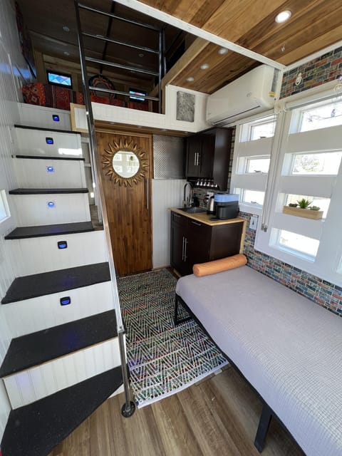 Phoenix Outpost with Hot Springs Access House in Truth or Consequences