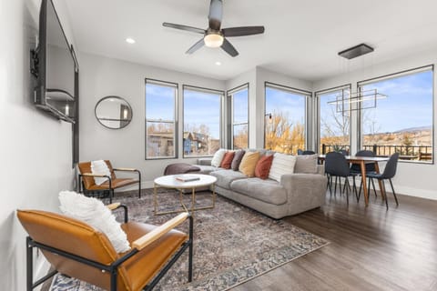 Gilpin Street Chalet, Location, Spaciousness, Ideal for Couples or Families House in Steamboat Springs