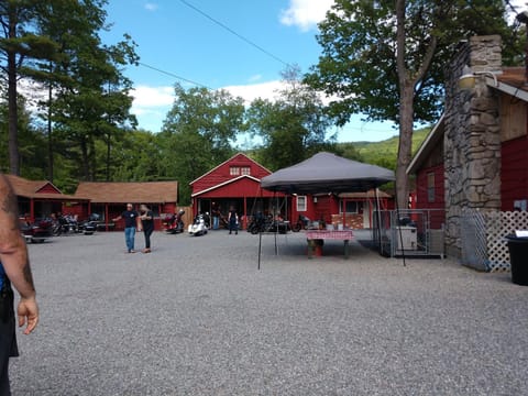 Do-Rest Court Motel in Queensbury