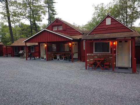 Do-Rest Court Motel in Queensbury