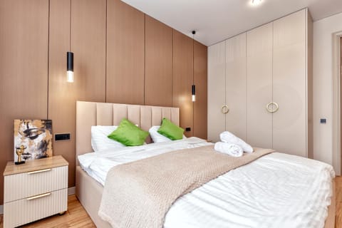 Bed, Photo of the whole room, Bedroom, towels, wardrobe