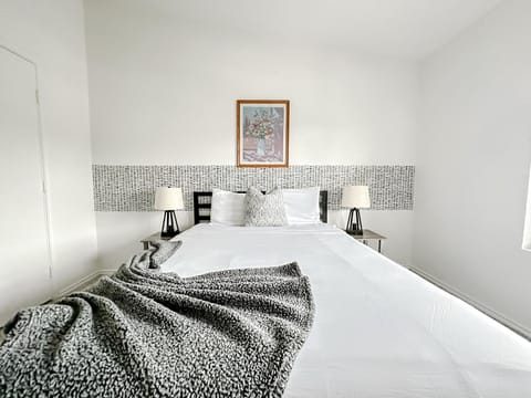 Sleepover Modern 1BD 1BA Austin TX Apartments Apartment in Austin