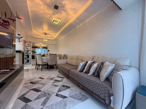 TV and multimedia, Living room, Seating area, pet friendly, air conditioner