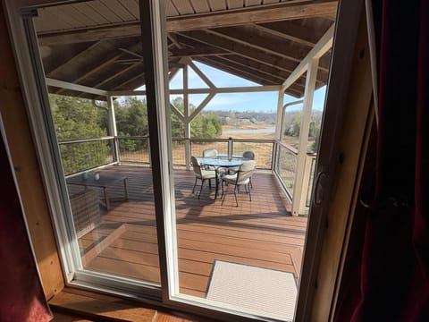 Little Lake Cove home House in Sevierville