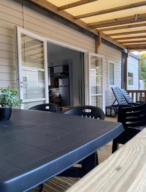 Balcony/Terrace, Dining area