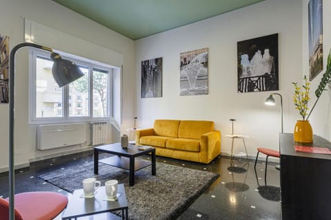 Communal lounge/ TV room, Living room