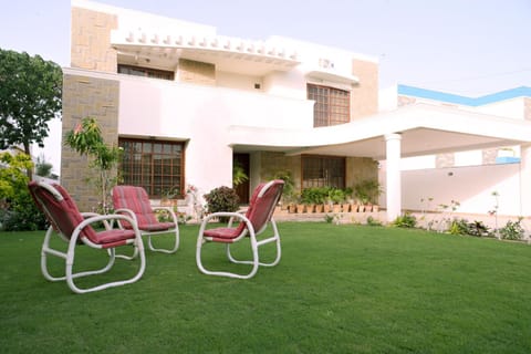Property building, Garden