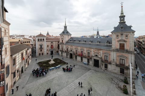 Day, City view, Location