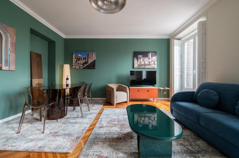 TV and multimedia, Living room, Seating area