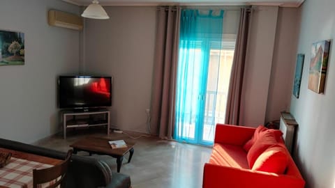 Communal lounge/ TV room, Living room, Seating area
