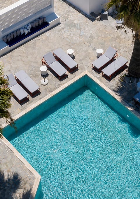 Day, Pool view, Swimming pool, sunbed