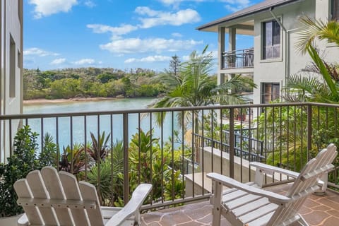 View (from property/room), Balcony/Terrace, River view