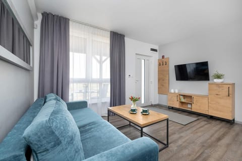 TV and multimedia, Seating area, Evening entertainment