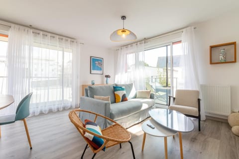 Balcony/Terrace, Living room