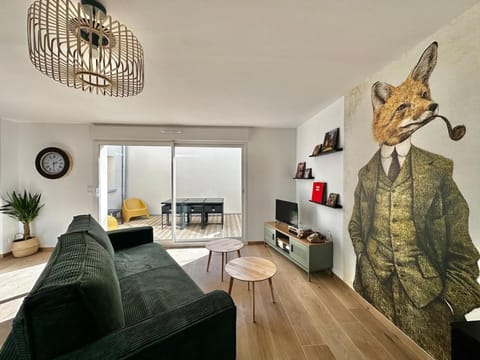 Patio, TV and multimedia, Living room