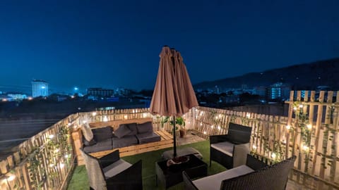 View (from property/room), Balcony/Terrace, Balcony/Terrace, Mountain view