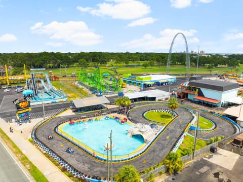 Neighbourhood, Area and facilities, Location