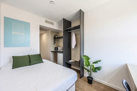 Bed, Photo of the whole room, Bedroom, wardrobe