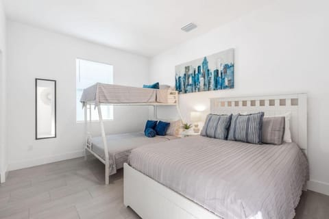 Comfortable Brand-New Home House in West Palm Beach