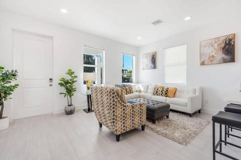 Cozy Newly Built Dwelling House in West Palm Beach