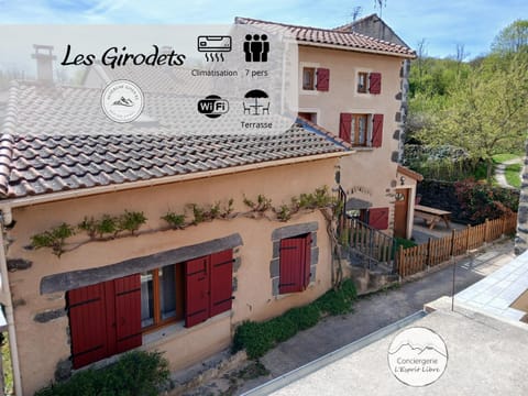 Property building, Patio, Day, Street view