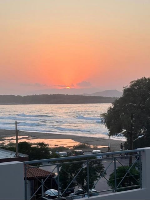 Nea Chora Seaside Luxury Apartment Apartment in Chania