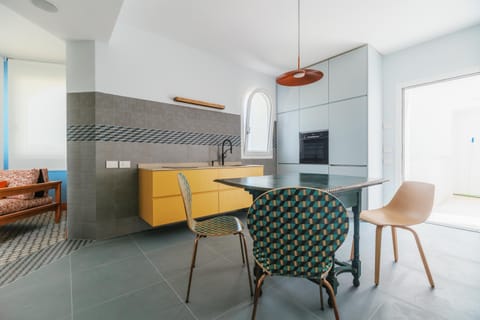 Kitchen or kitchenette, dishwasher, heating, oven, air conditioner