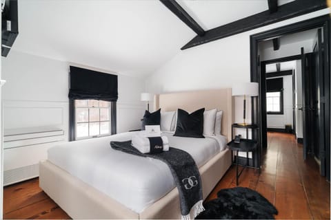 Garden Gables Hotel in Lenox