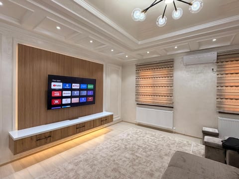 TV and multimedia, Evening entertainment