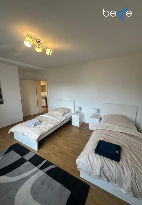Bed, Photo of the whole room, Bedroom, heating, internet, towels