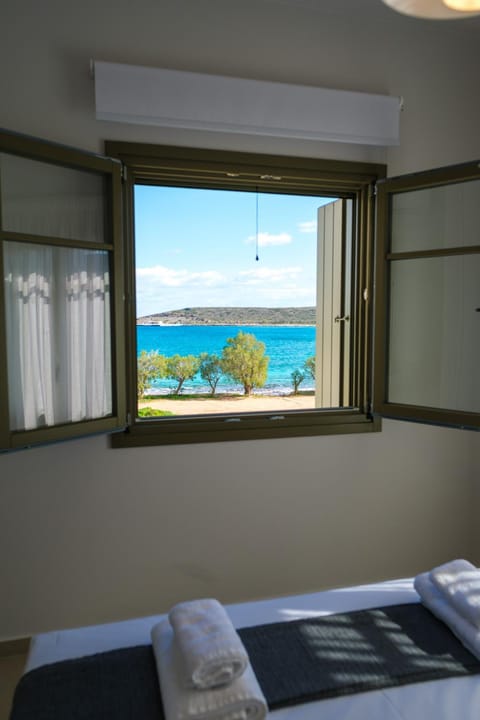 Bed, Sea view, towels