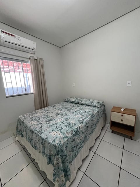 Photo of the whole room, Bedroom, air conditioner