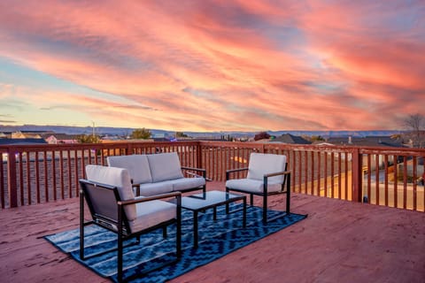 Patio, Balcony/Terrace, Location