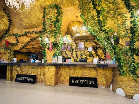 Lobby or reception, Text overlay