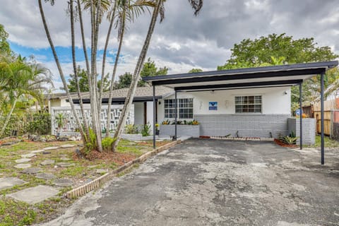 Cozy Fort Lauderdale Home with Yard 7 Mi to Beaches House in Fort Lauderdale