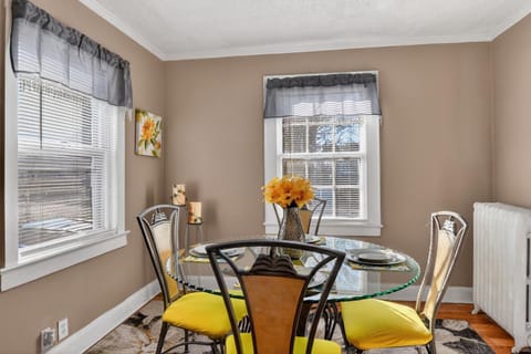 Cozy Cradock Charm Your Portsmouth Home Base home House in Portsmouth