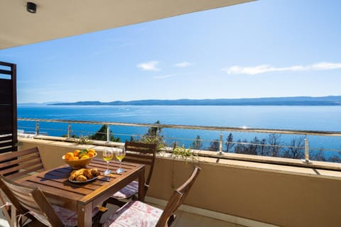 Balcony/Terrace, Food and drinks, Sea view