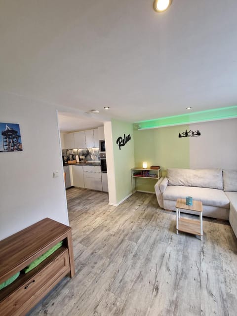 Living room, Photo of the whole room